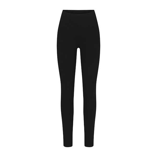 OUTDOOR HIGH-WAISTED LEGGING | ONYX (LEGGINGS, BOTTOMS) LAYS FLAT ON A WHITE BACKGROUND | FLT