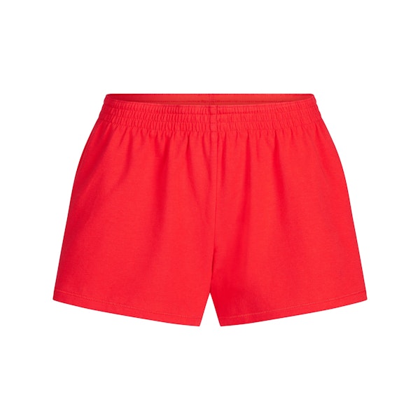 COTTON JERSEY LOOSE SHORT | RUBY FLAT ON A WHITE BACKGROUND | FLT