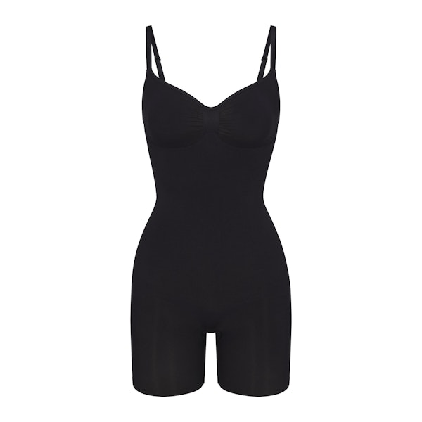 SEAMLESS SCULPT MID THIGH BODYSUIT | ONYX (ONESIES, BODYSUITS) LAYS FLAT ON A WHITE BACKGROUND | FLT